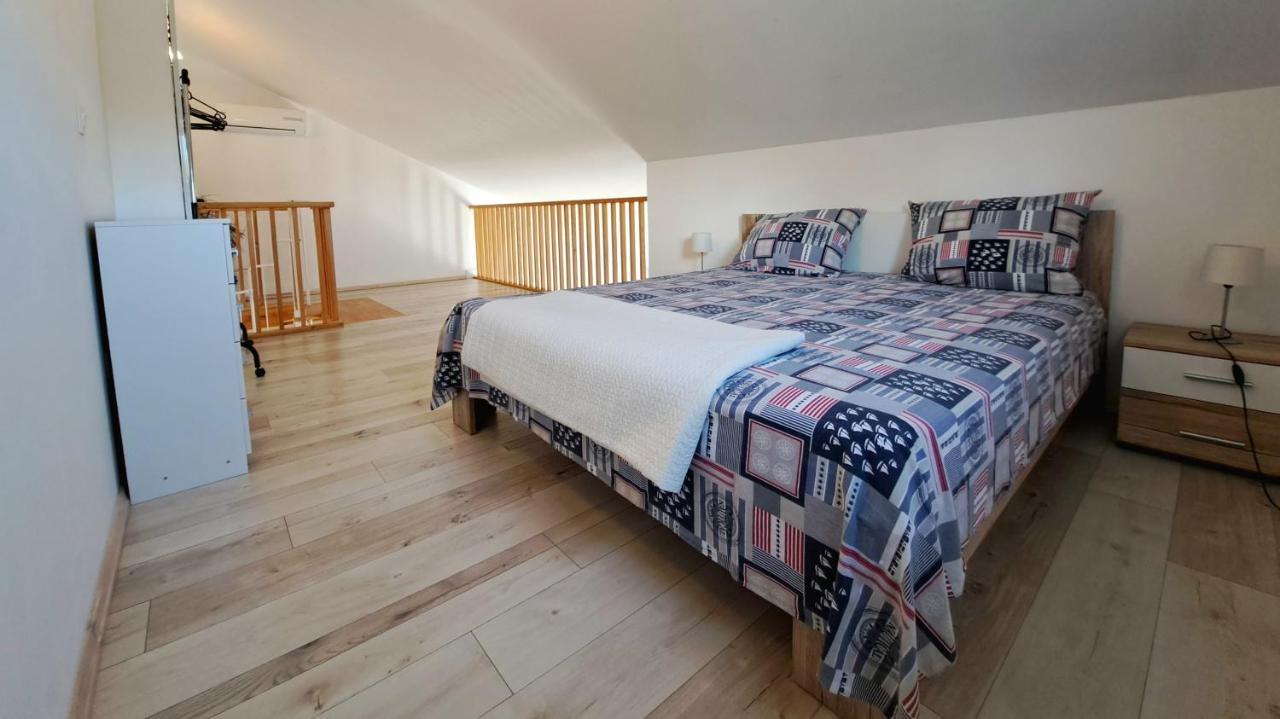 Apartment Oaza Mira Tribalj Rom bilde