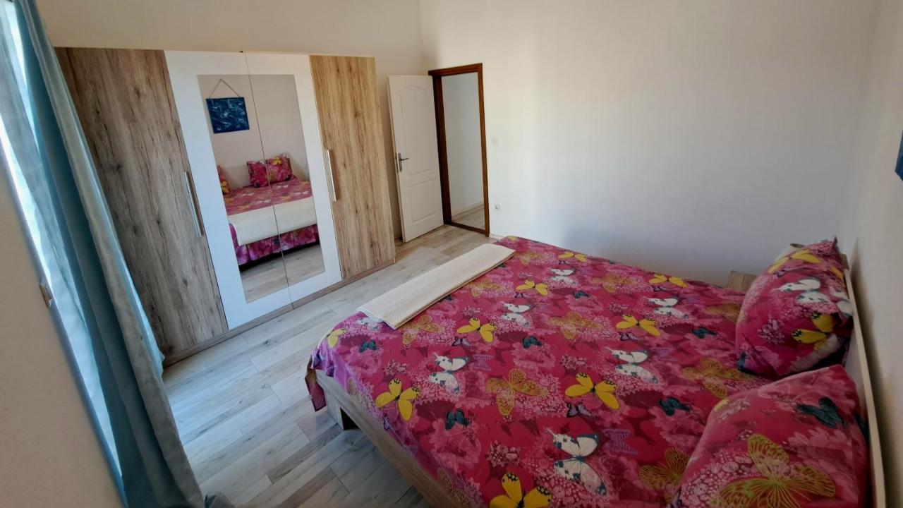 Apartment Oaza Mira Tribalj Eksteriør bilde