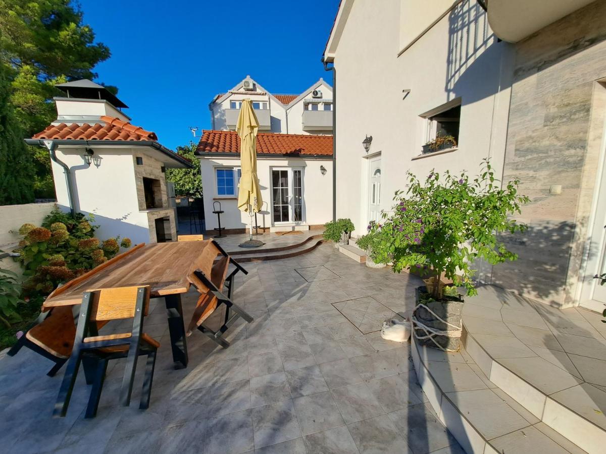 Apartment Oaza Mira Tribalj Eksteriør bilde
