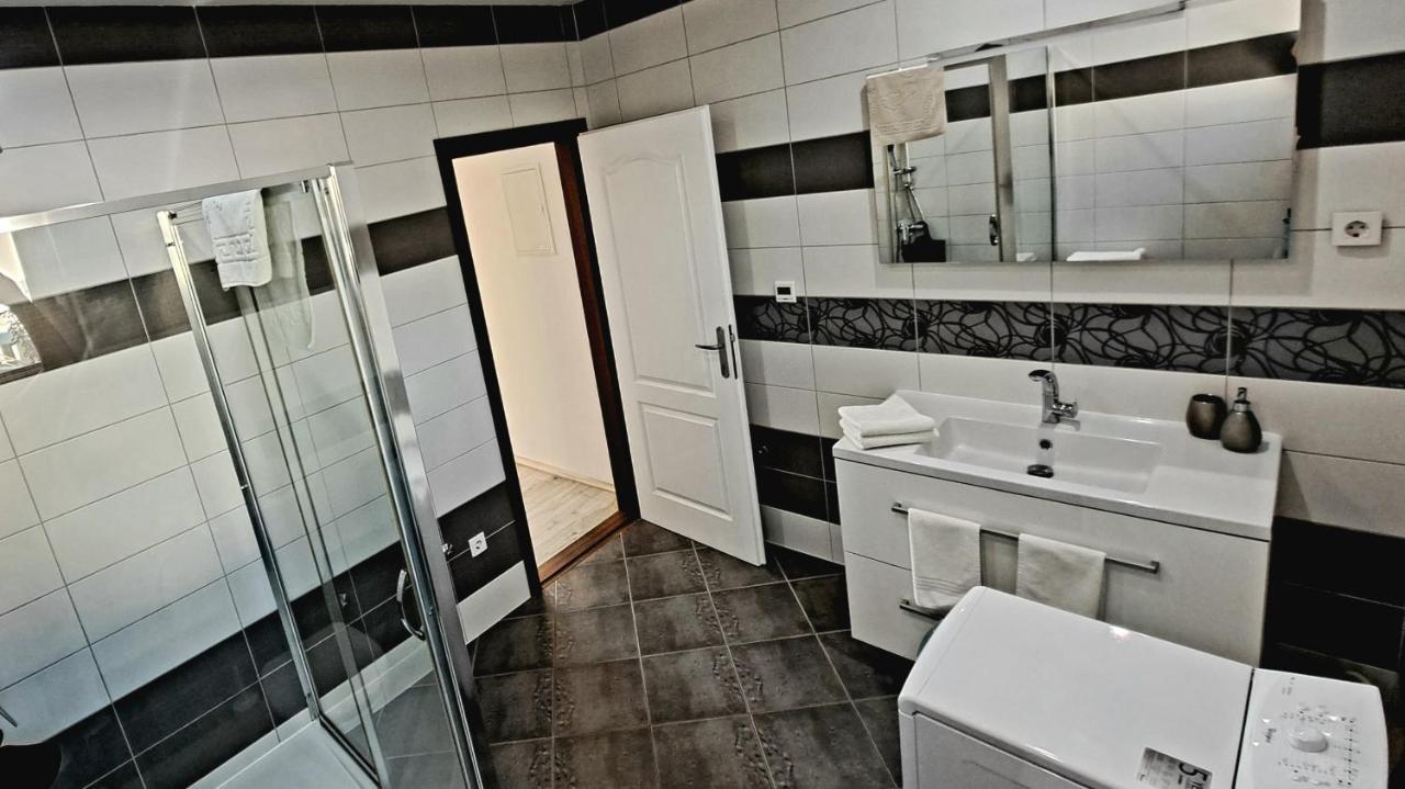 Apartment Oaza Mira Tribalj Eksteriør bilde